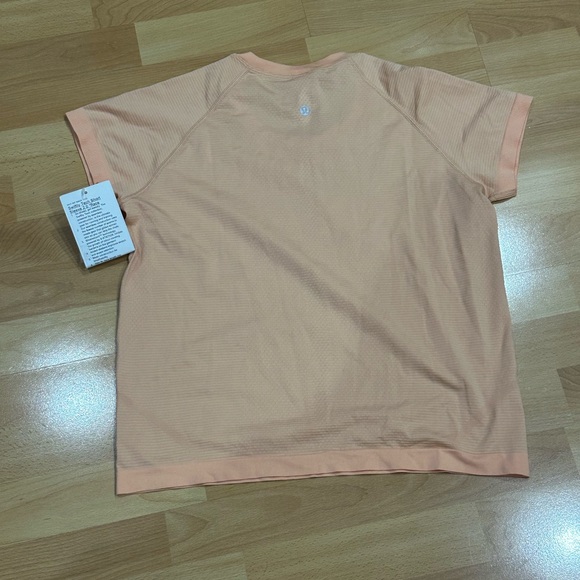 New Swiftly Tech Short Sleeve 2.0 - Picture 8 of 9